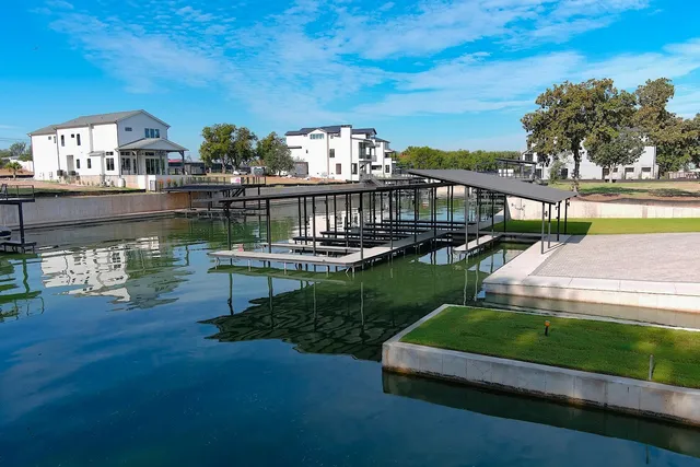 $1,950,000 | 1-b-8 Lake Street, Kingsland, TX 78639