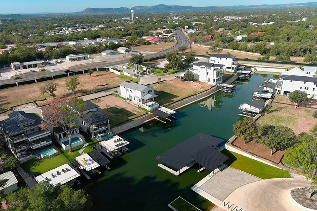 $1,950,000 | 1-b-8 Lake Street, Kingsland, TX 78639