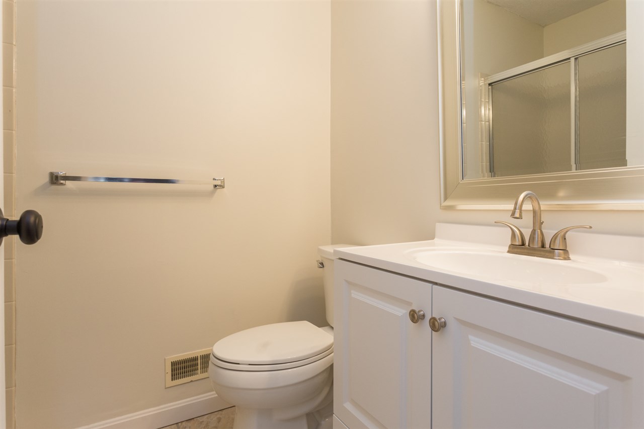 128 Middlesex Road Merrimack, NH 03054 - Photo 19 of 28