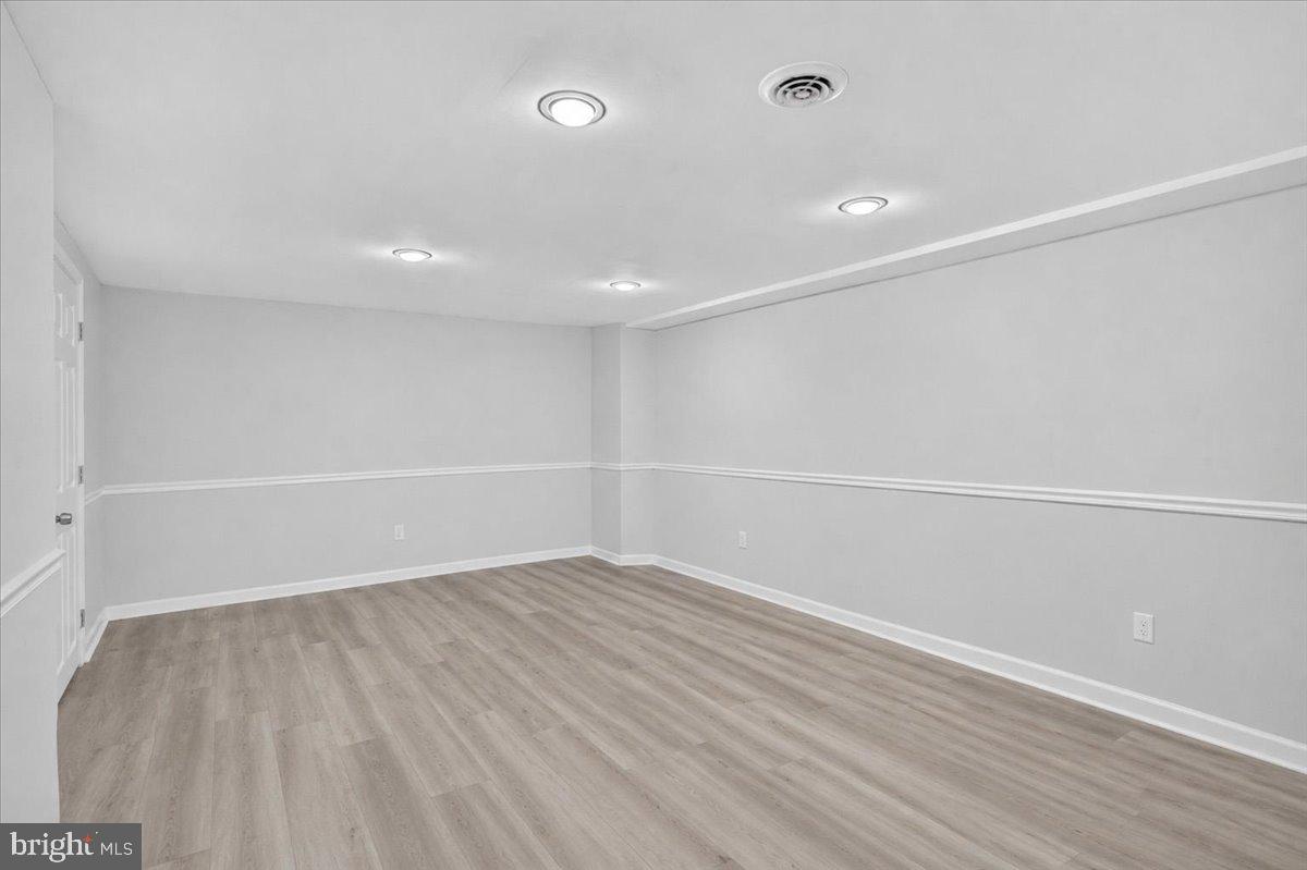4233 Lawnside Road Philadelphia, PA 19154 - Photo 23 of 35 Lower Level
