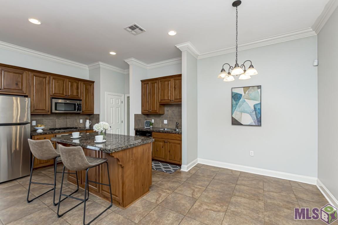 8808 Magnolia Leaf Avenue Baton Rouge, LA 70810 - Photo 11 of 35