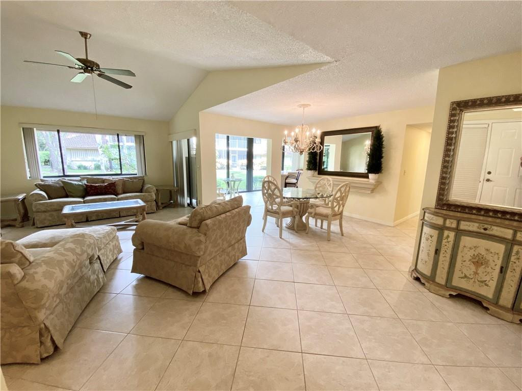 5710 Coach House Circle, Unit A Boca Raton, FL 33486 - Photo 2 of 25 Photo 2