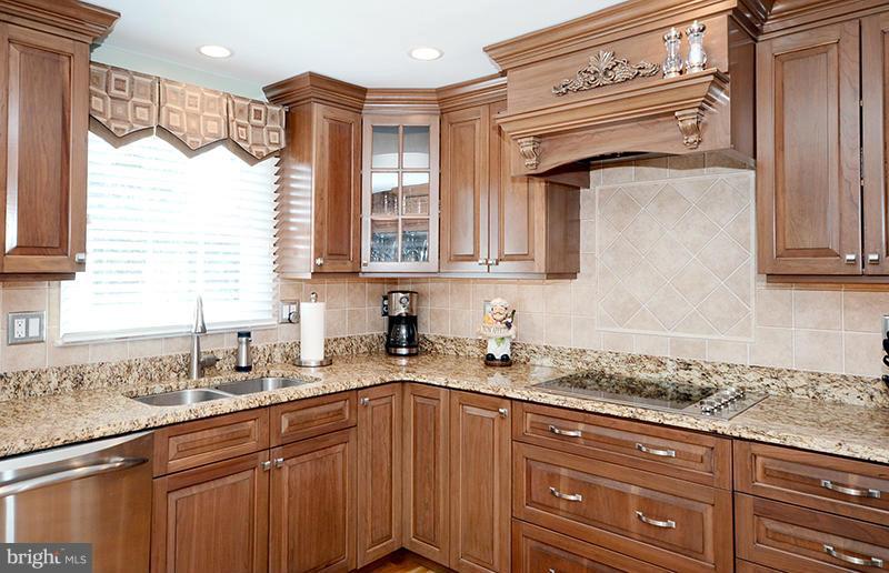 20813 West Liberty Road White Hall, MD 21161 - Photo 4 of 30 Kitchen