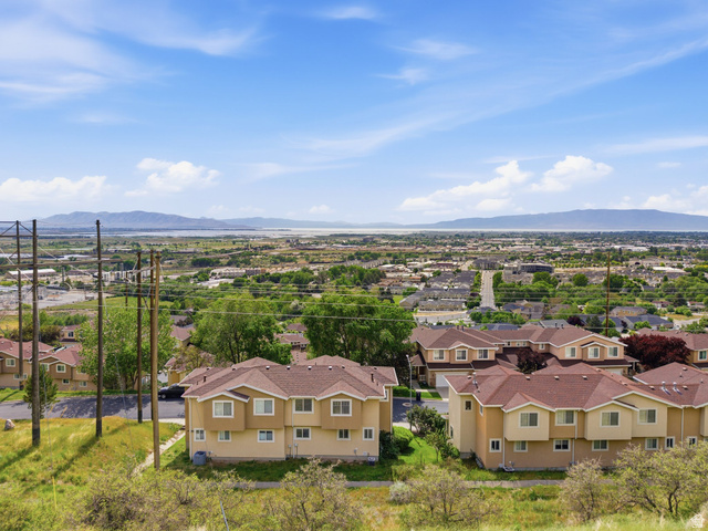1381 Alpine Loop, Unit 1381 Provo, UT 84606 - Photo 20 of 27