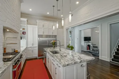 $2,750,000 | 1456 Camp Street, New Orleans, LA 70130