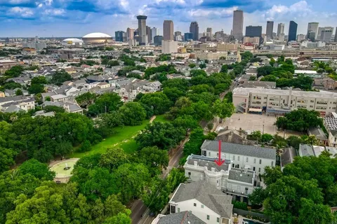 $2,750,000 | 1456 Camp Street, New Orleans, LA 70130