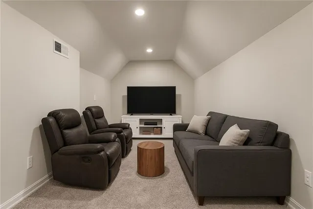 $285,000 | 3040 Agnes Avenue, Kansas City, MO 64128