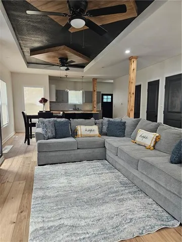 $285,000 | 3040 Agnes Avenue, Kansas City, MO 64128