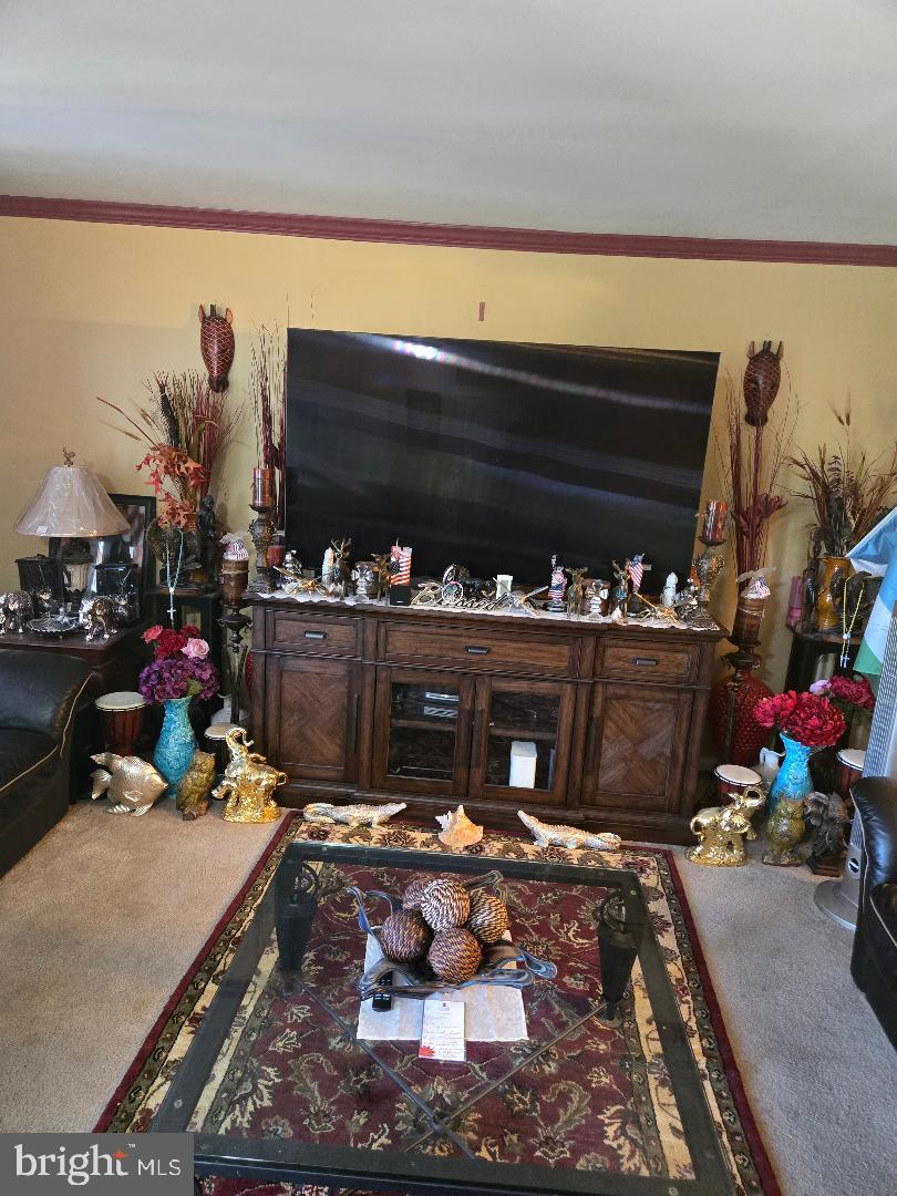 12112 Apache Tears Circle Laurel, MD 20708 - Photo 6 of 26 Living room