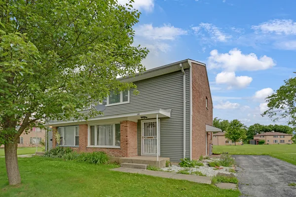 $84,000 | 10 Michael Road, Park Forest, IL 60466