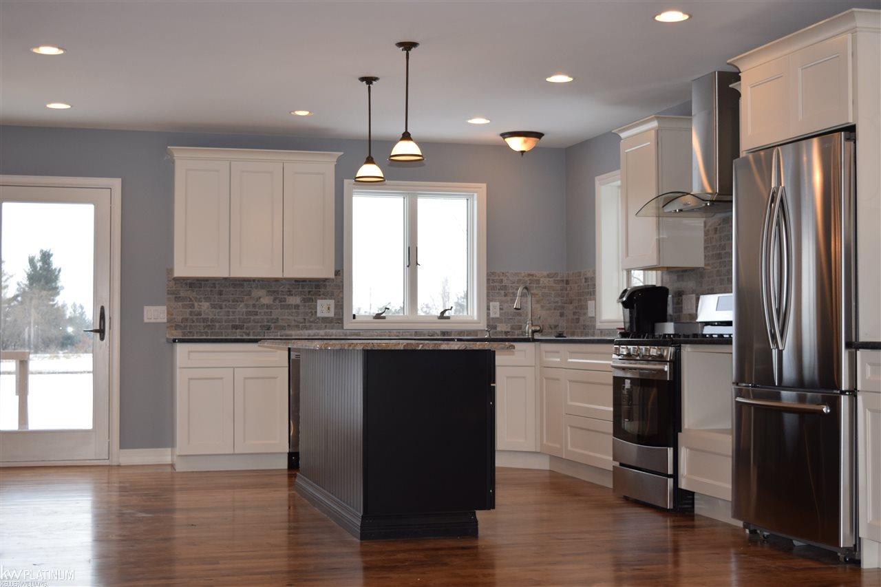 16010 Roehl Road Capac, MI 48014 - Photo 4 of 27 31312107-3.JPG