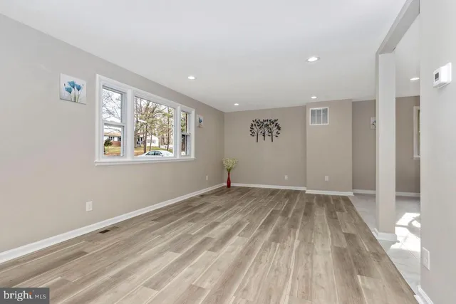 $3,800 | 6738 Allview Drive, Columbia, MD 21046