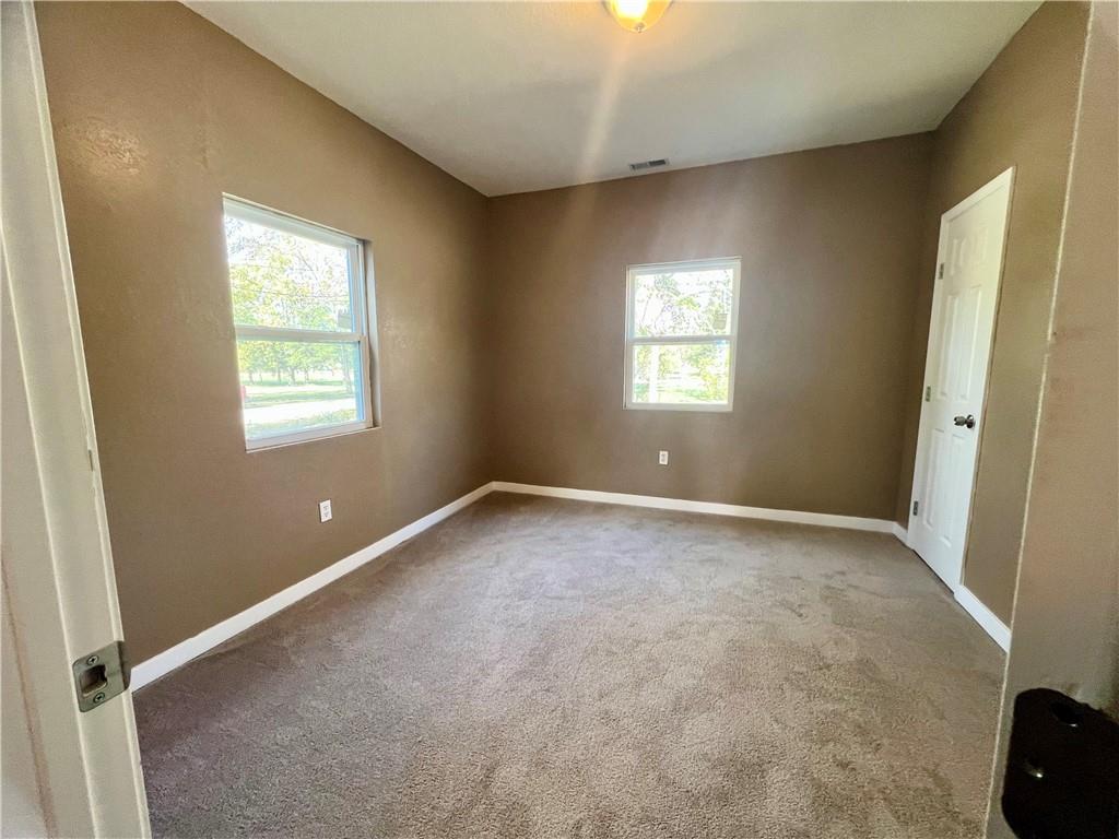 407 South Washington La Harpe, KS 66751 - Photo 6 of 13