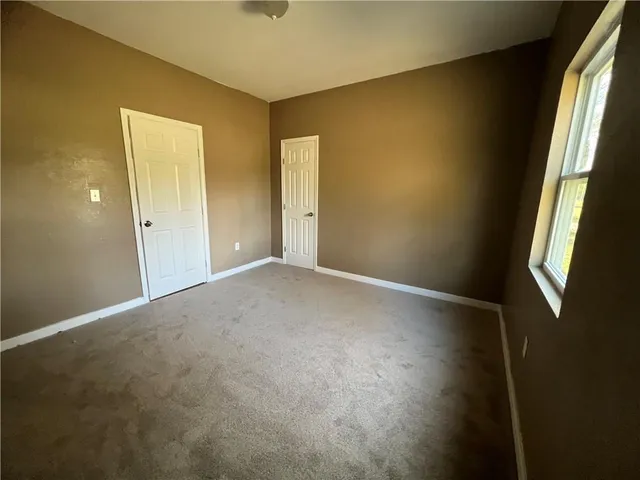 $149,000 | 407 South Washington, La Harpe, KS 66751