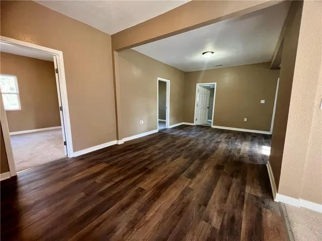 $149,000 | 407 South Washington, La Harpe, KS 66751