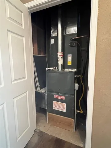 $149,000 | 407 South Washington, La Harpe, KS 66751