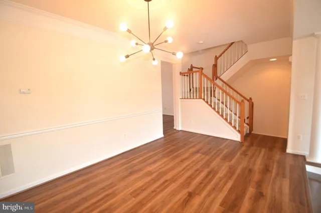 $2,995 | 24600 Siltstone Square, Aldie, VA 20105