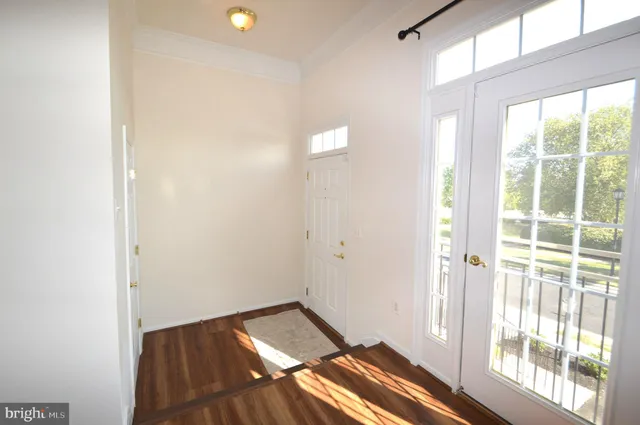 $2,995 | 24600 Siltstone Square, Aldie, VA 20105