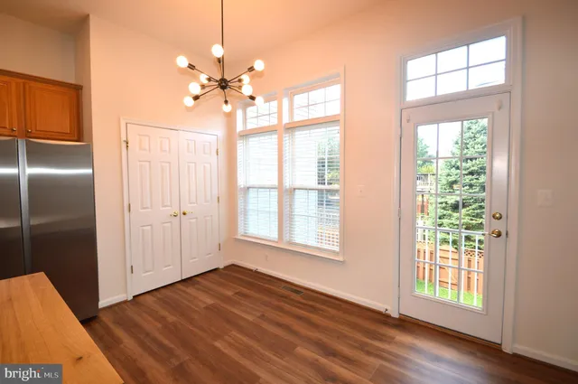 $2,995 | 24600 Siltstone Square, Aldie, VA 20105