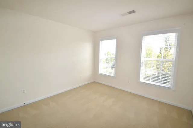 $2,995 | 24600 Siltstone Square, Aldie, VA 20105