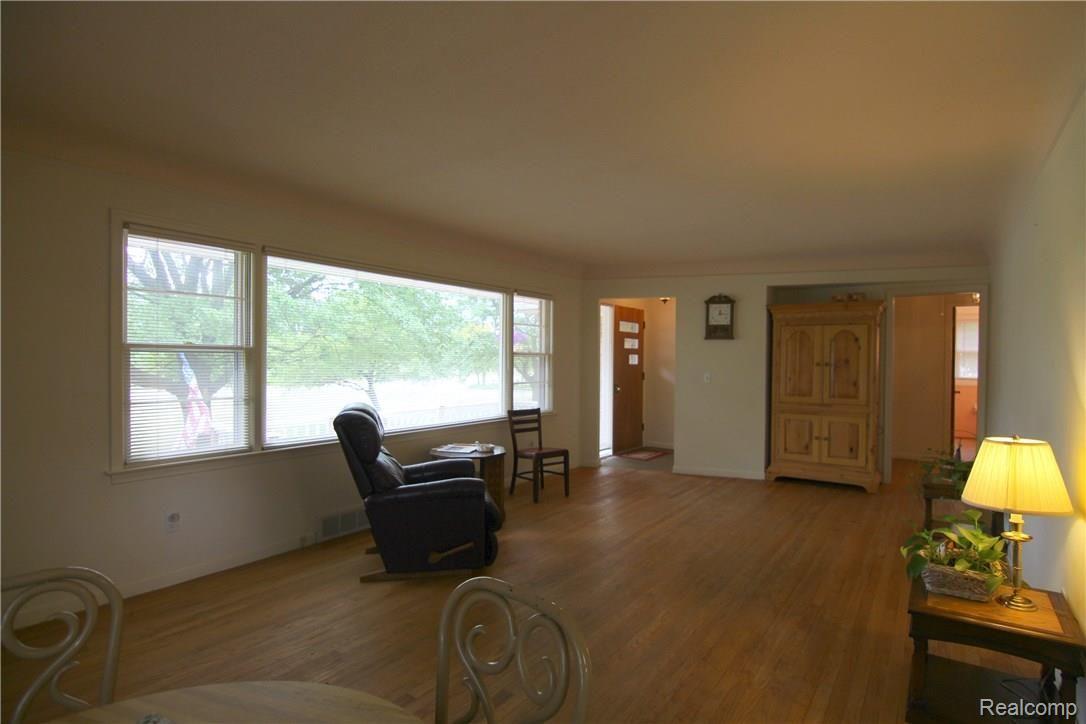 47950 Powell Road Plymouth, MI 48170 - Photo 13 of 23 Great Room