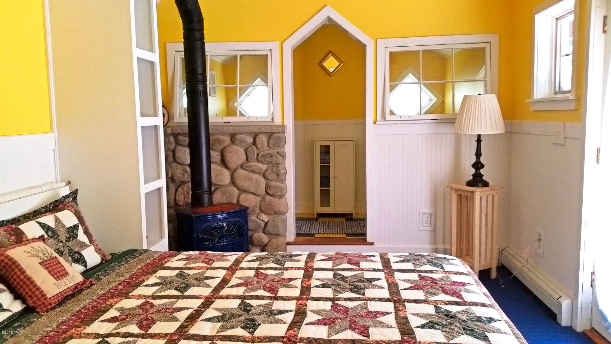 917-919 Twin Lakes Road Shohola, PA 18458 - Photo 21 of 59