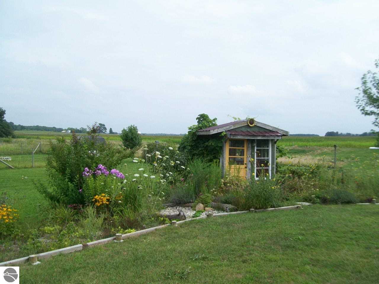 1185 South Luce Road Ithaca, MI 48847 - Photo 22 of 33 1789794-21.JPG