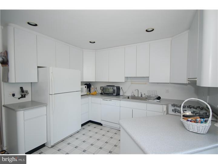 533 Fairfield Road East Windsor, NJ 08520 - Photo 9 of 23