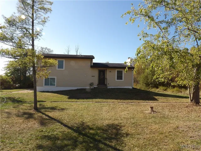 $2,375 | 10332 Transit Road, Amherst, NY 14051