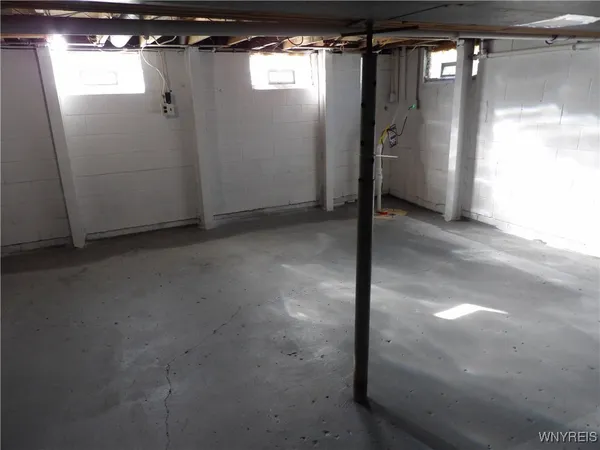 $2,375 | 10332 Transit Road, Amherst, NY 14051