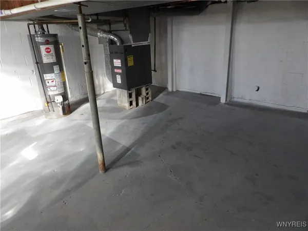 $2,375 | 10332 Transit Road, Amherst, NY 14051