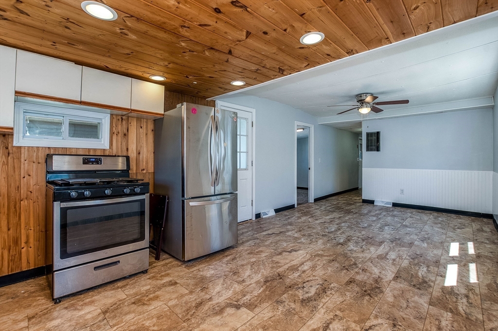 2 Depot Street, Unit 2 Wareham, MA 02538 - Photo 12 of 27