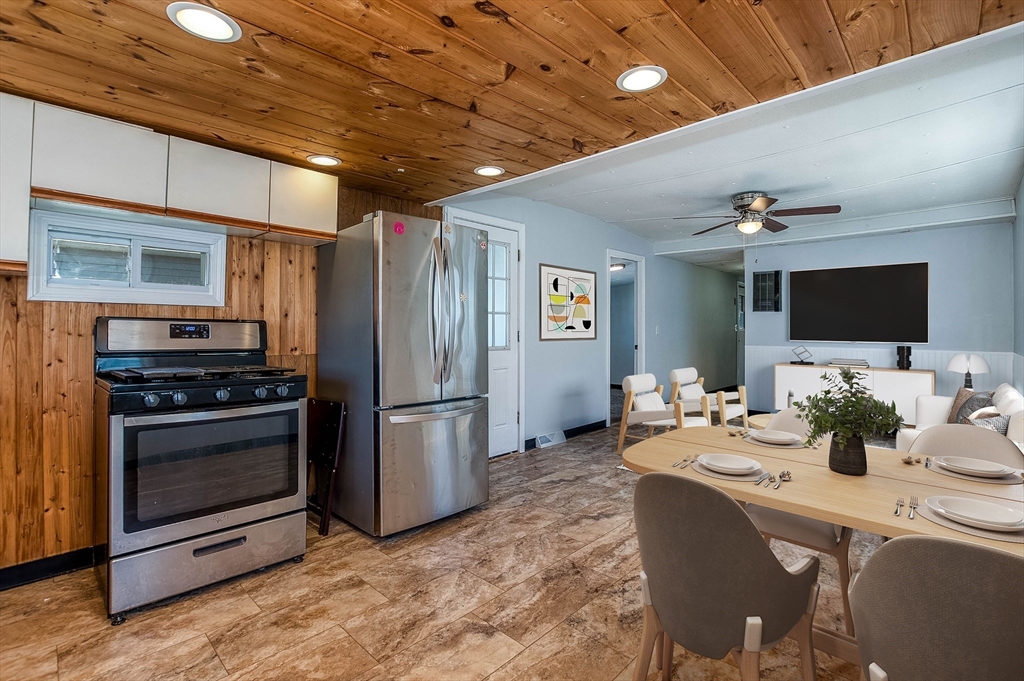 2 Depot Street, Unit 2 Wareham, MA 02538 - Photo 13 of 27