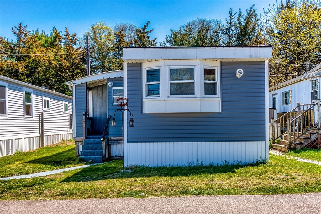 2 Depot Street, Unit 2 Wareham, MA 02538 - Photo 2 of 27