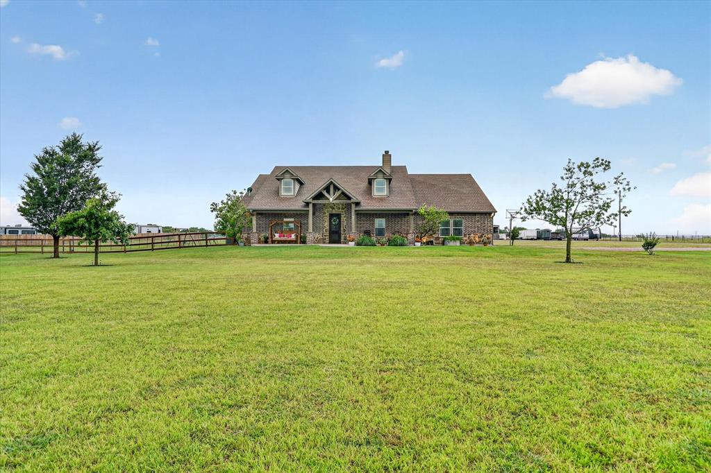 19001 North County Line Road Ponder, TX 76259 - Photo 4 of 40