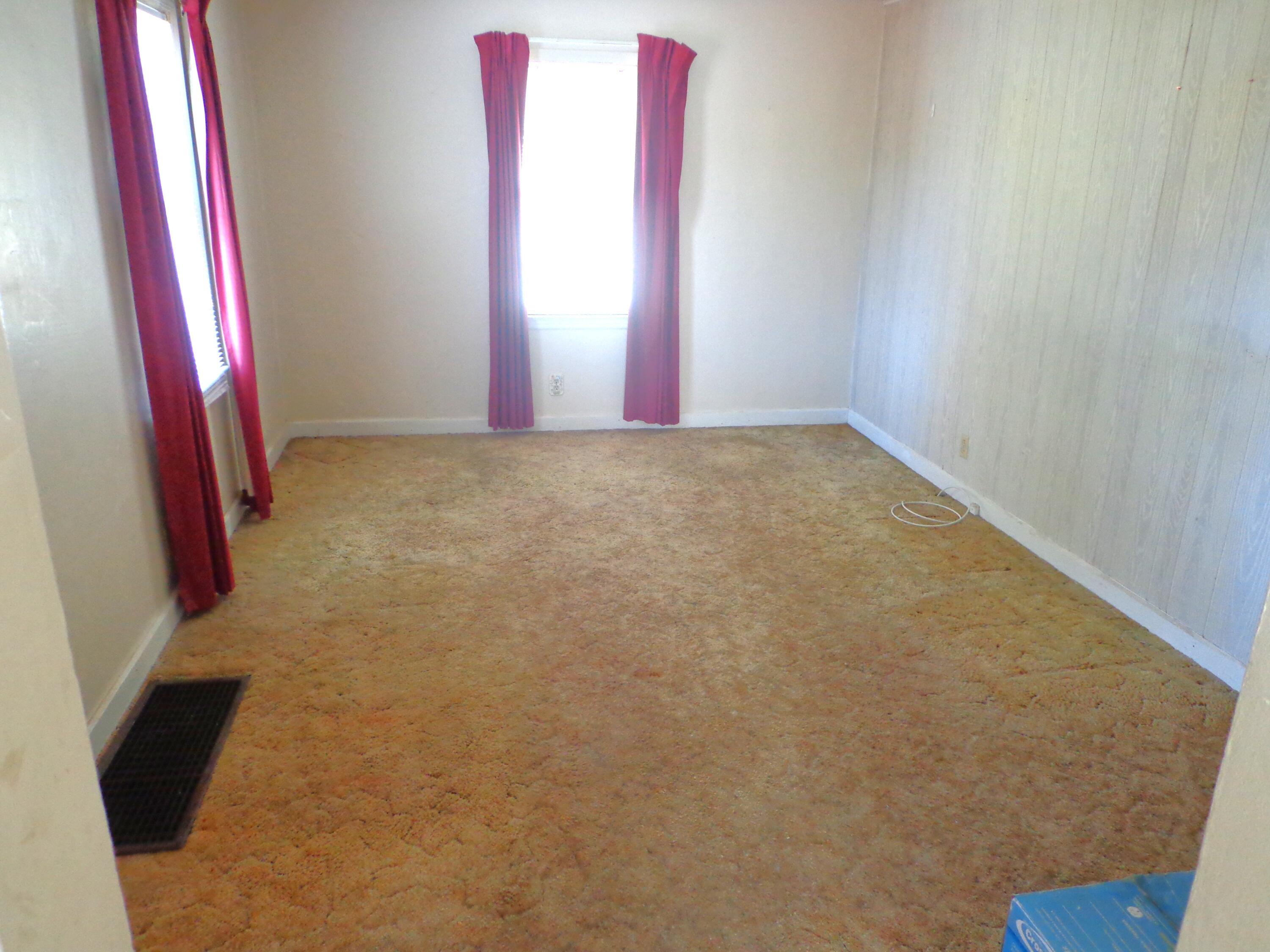 320 Witte Street Lancaster, OH 43130 - Photo 6 of 20 living room