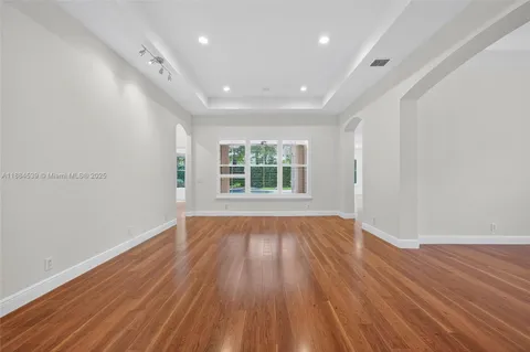 $1,275,000 | 2025 Harbor View Circle, Weston, FL 33327