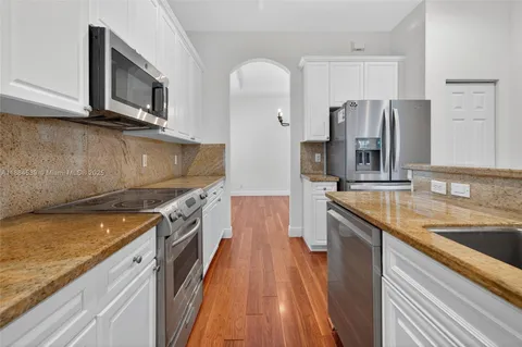 $1,275,000 | 2025 Harbor View Circle, Weston, FL 33327