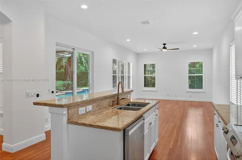 $1,275,000 | 2025 Harbor View Circle, Weston, FL 33327