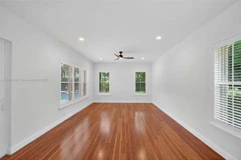 $1,275,000 | 2025 Harbor View Circle, Weston, FL 33327