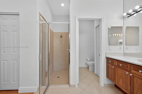 $1,275,000 | 2025 Harbor View Circle, Weston, FL 33327