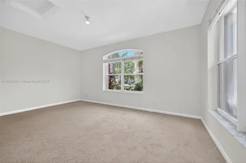 $1,275,000 | 2025 Harbor View Circle, Weston, FL 33327