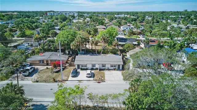 $550,000 | 11580 Dean Street, Unit 582, Bonita Springs, FL 34135