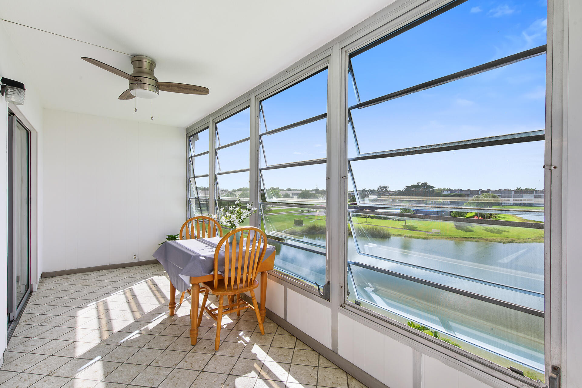 4087 Exeter, Unit 4087 Boca Raton, FL 33434 - Photo 2 of 15 View of tennis court