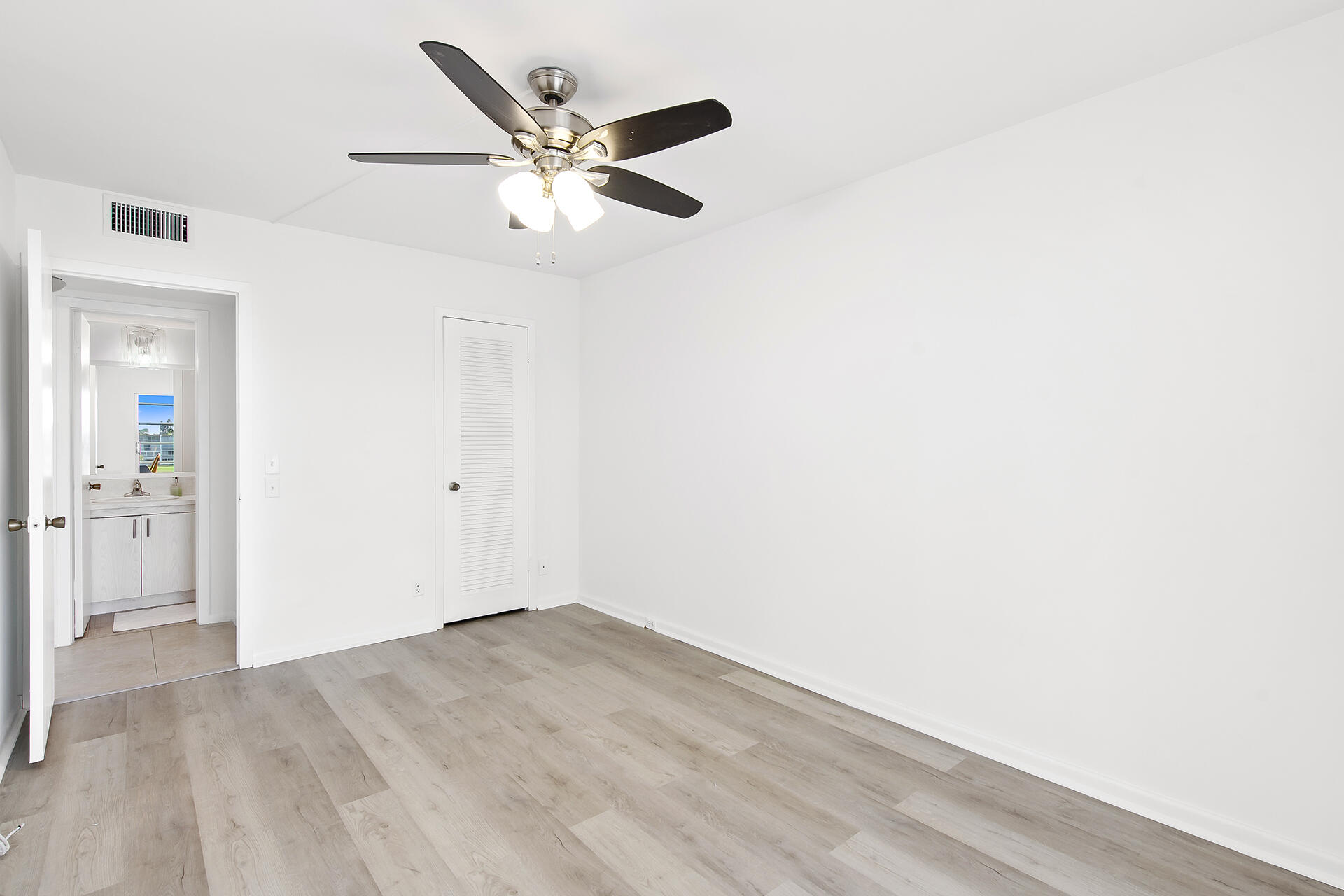 4087 Exeter, Unit 4087 Boca Raton, FL 33434 - Photo 5 of 15 Bedroom 1