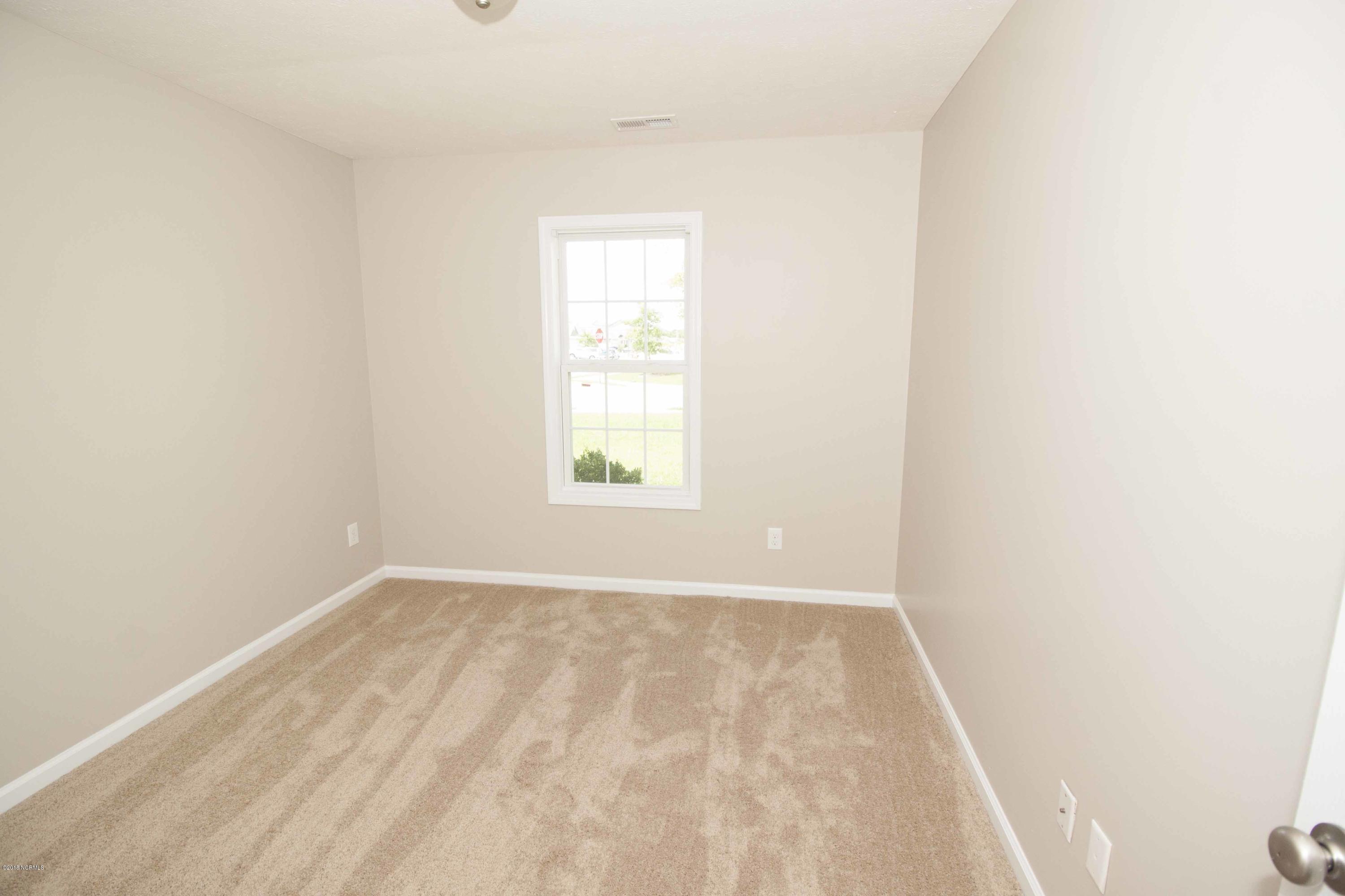355 Kingston Road Jacksonville, NC 28546 - Photo 18 of 27 k19