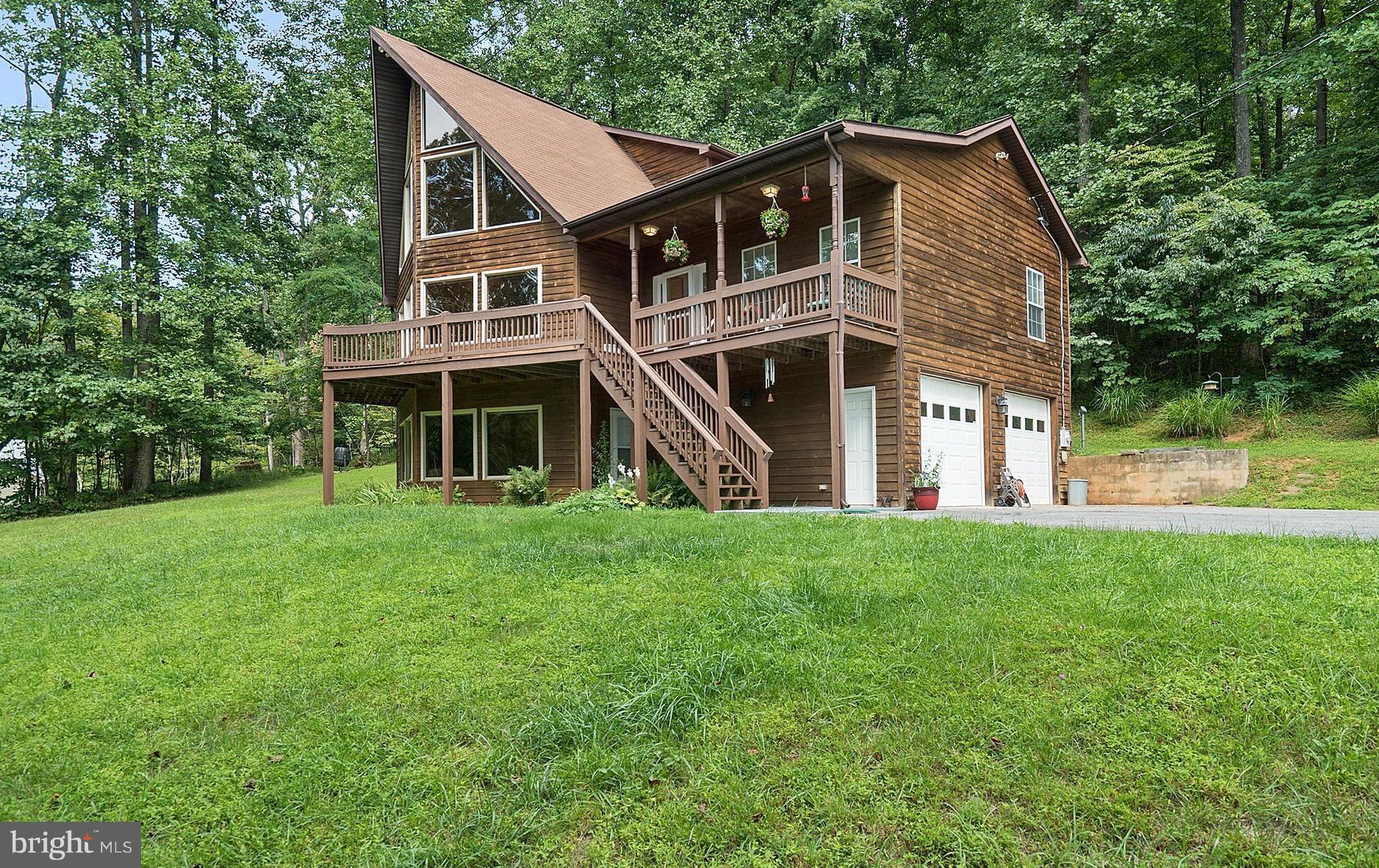 718 Freezeland Road Linden, VA 22642 - Photo 2 of 30 With Side Entry Attached 2 Car Garage