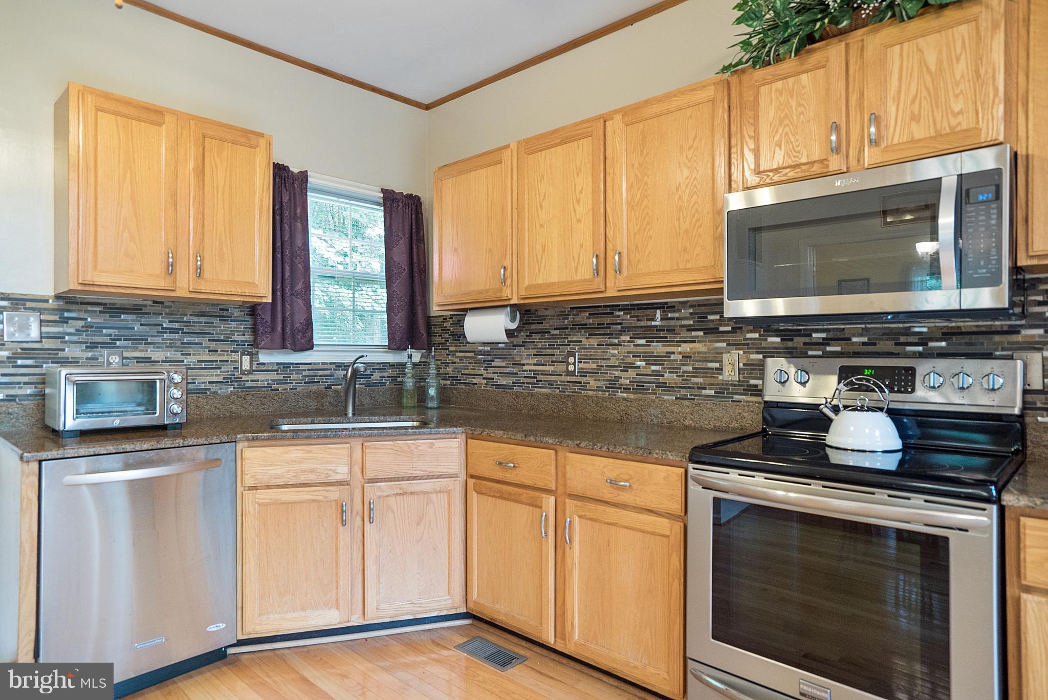 718 Freezeland Road Linden, VA 22642 - Photo 11 of 30 Spacious Kitchen
