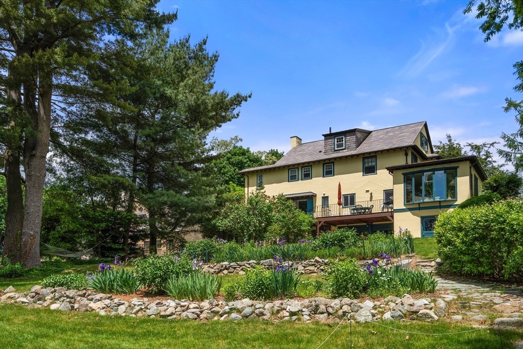 240 Windsor Road Newton, MA 02468 - Photo 7 of 26