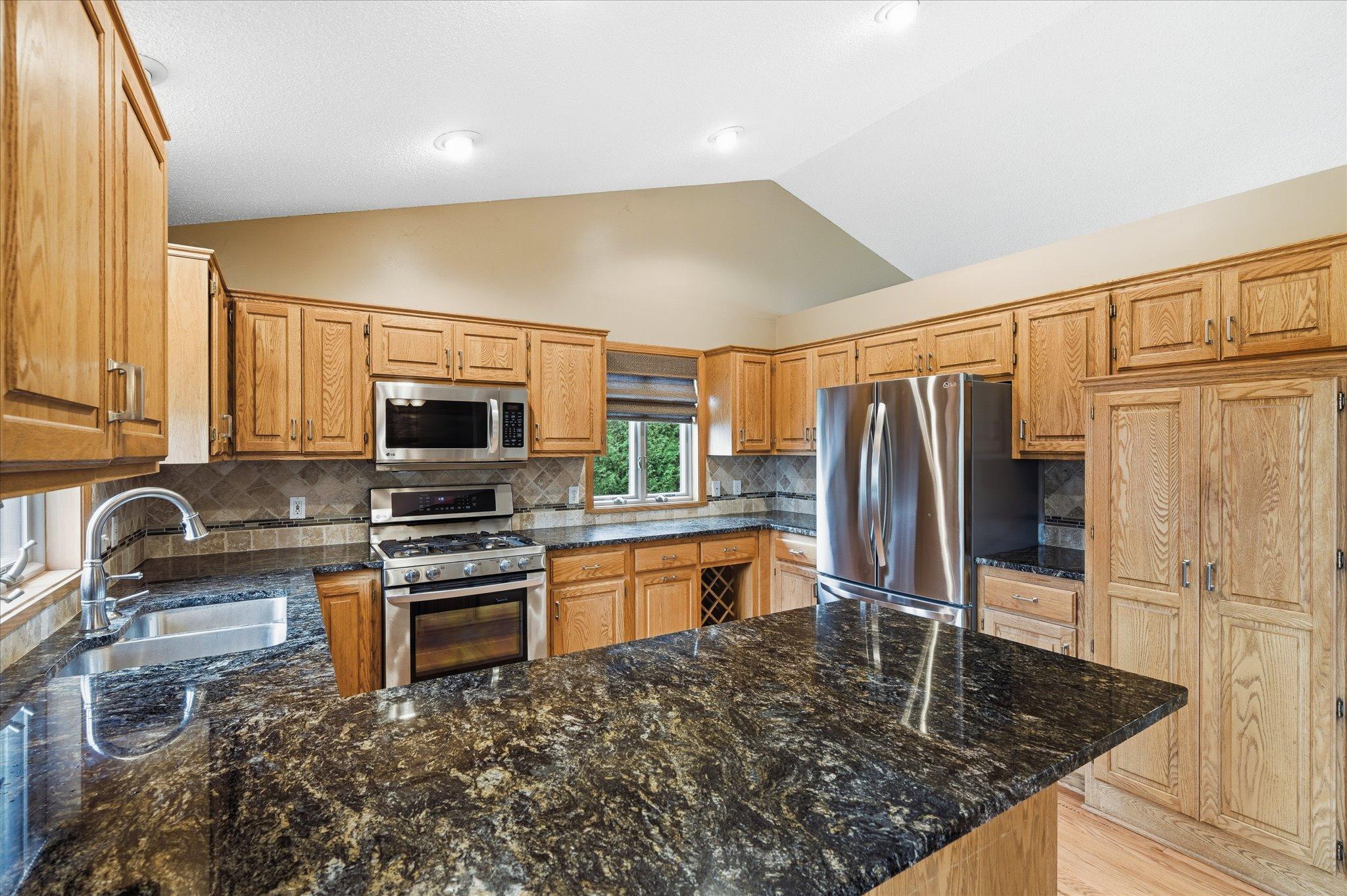 17800 82nd Avenue North Maple Grove, MN 55311 - Photo 11 of 41